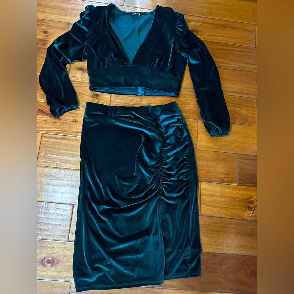 Two piece set